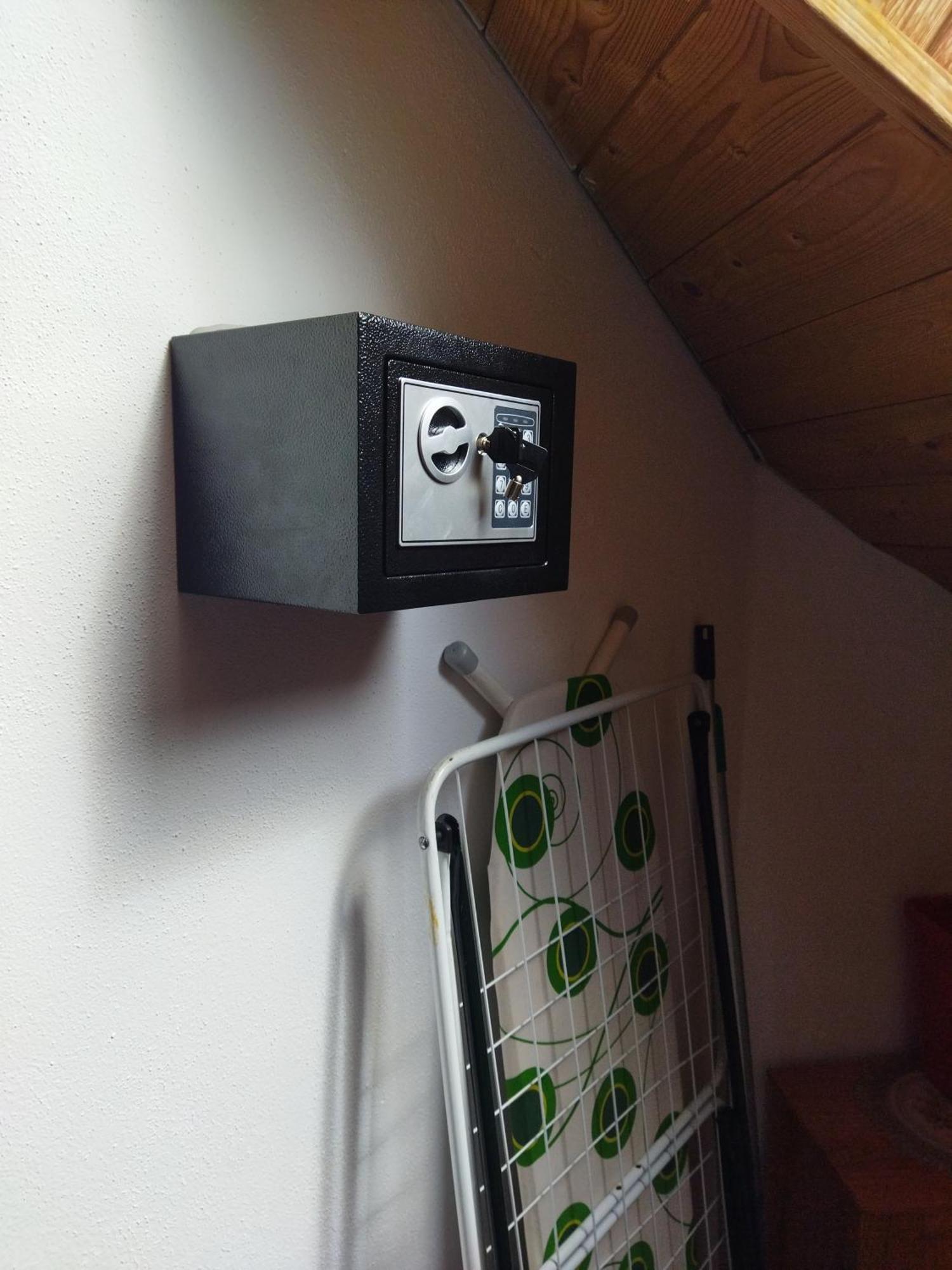 Aussergewoehnliche Atelierferienwohnung Mit Balkon An Der Donau Winzer 外观 照片