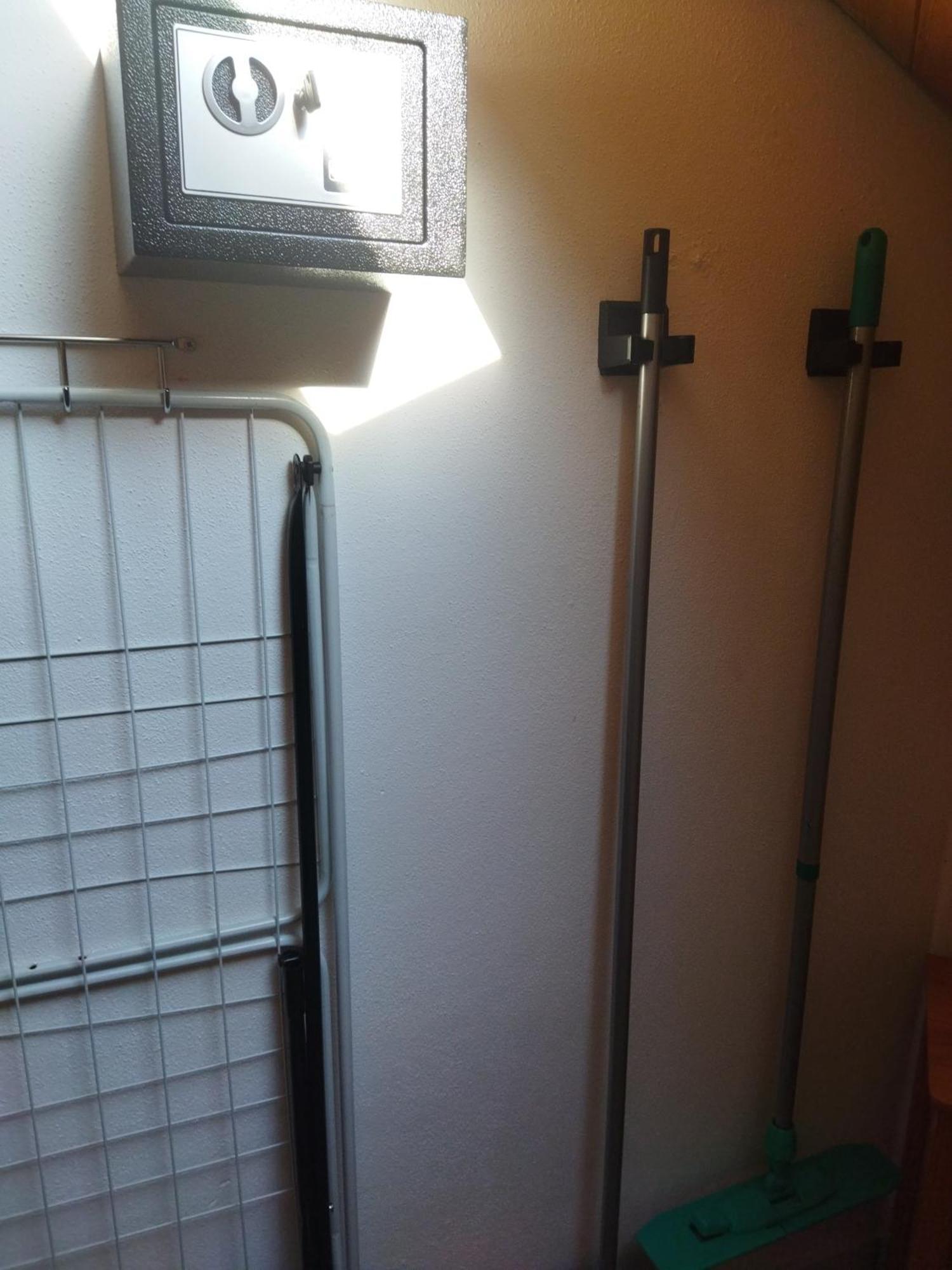 Aussergewoehnliche Atelierferienwohnung Mit Balkon An Der Donau Winzer 外观 照片